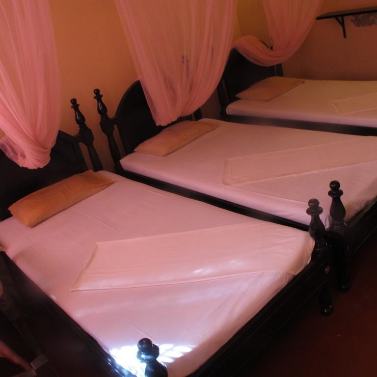 Shahira Hotel نيلافيلي الغرفة الصورة
